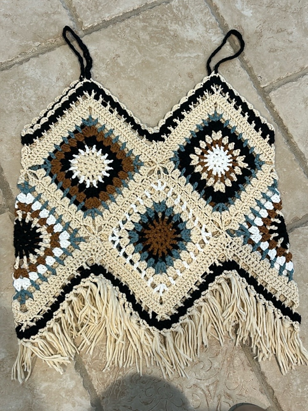 Elan Boho Crochet Fringe Camisole tank top Size Small. Brand new with tags